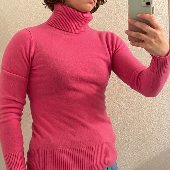 Pink 100% Cashmere Turtleneck Sweater - Picture 2 of 4